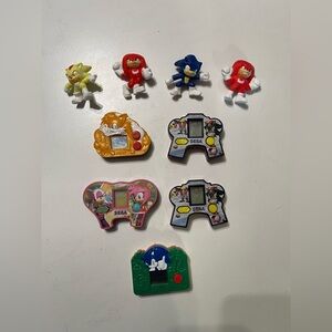 Vintage SEGA Sonic the Hedgehog Handheld Games & Figures Lot